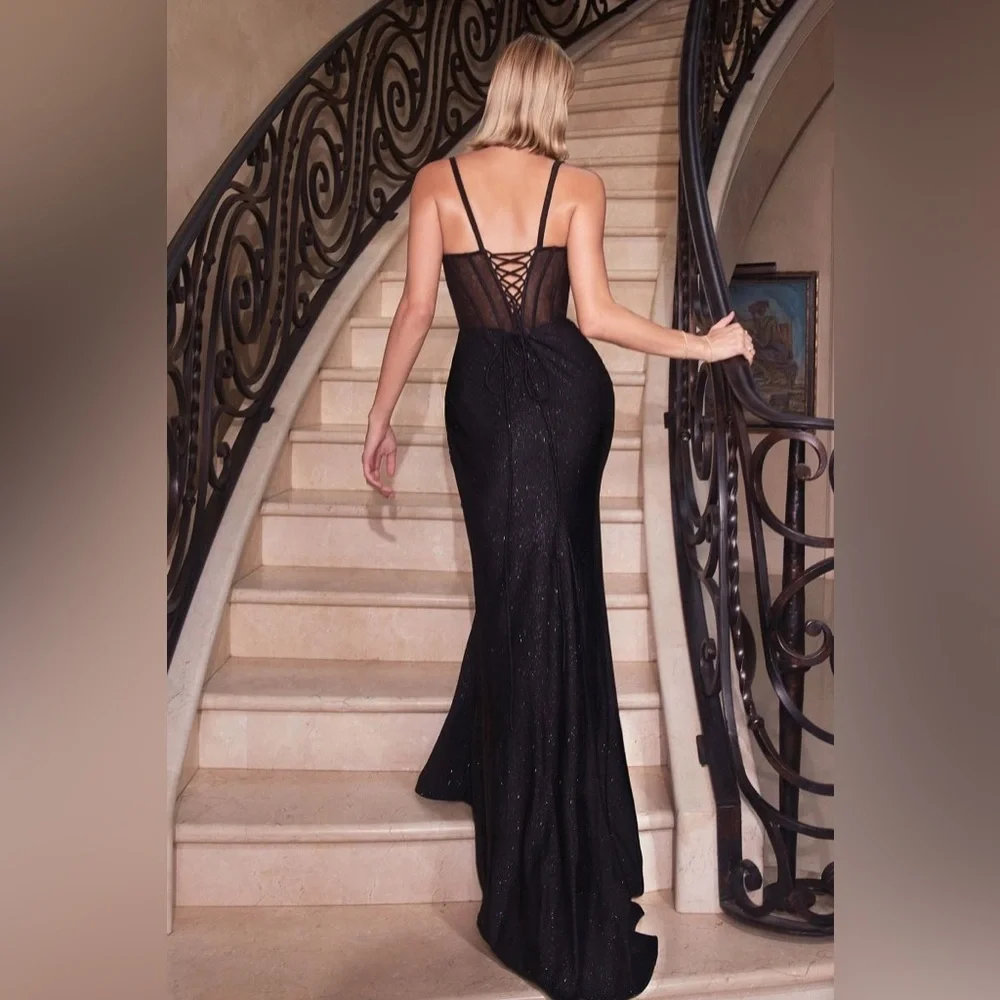 Elegant Black Evening Gown with Silver Accents - Picture 2 of 3